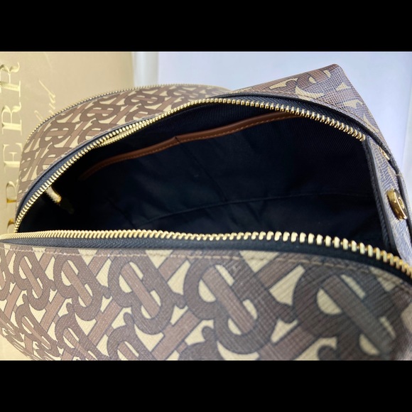BURBERRY TB Monogram Logo Beige Travel Handbag NWT - Picture 10 of 16